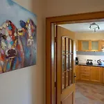 49 Presa Da Moura - Superbly 2 Bed Townhouse *