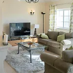 49 Presa Da Moura - Superbly 2 Bed Townhouse *