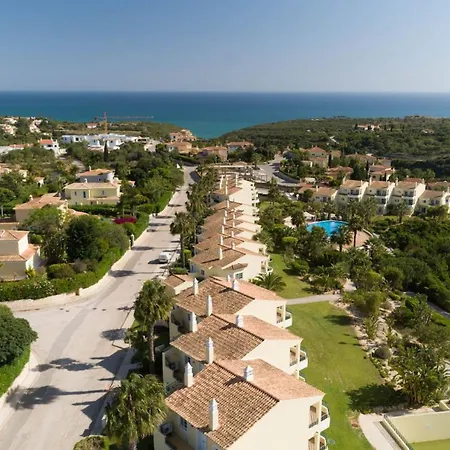 49 Presa Da Moura - Superbly 2 Bed Townhouse