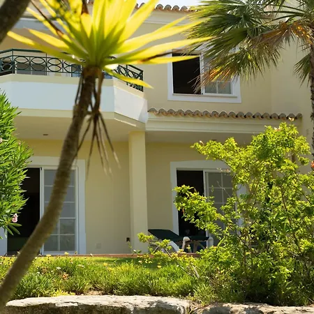 49 Presa Da Moura - Superbly 2 Bed Townhouse