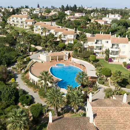 Holiday home 49 Presa Da Moura - Superbly 2 Bed Townhouse Carvoeiro (Lagoa)