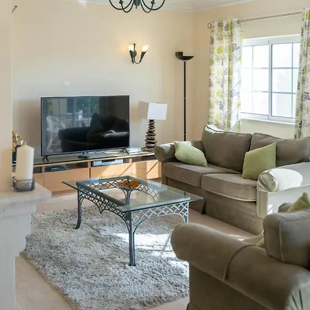 49 Presa Da Moura - Superbly 2 Bed Townhouse *