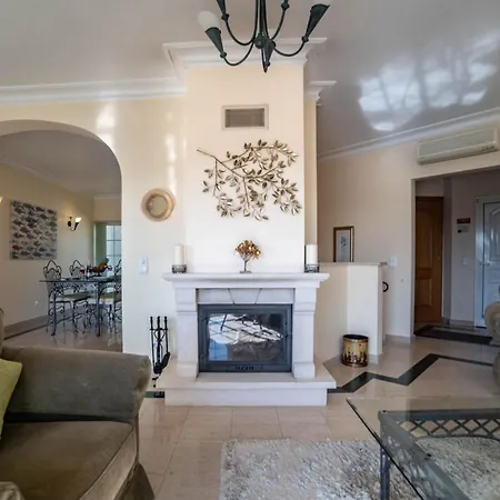 49 Presa Da Moura - Superbly 2 Bed Townhouse
