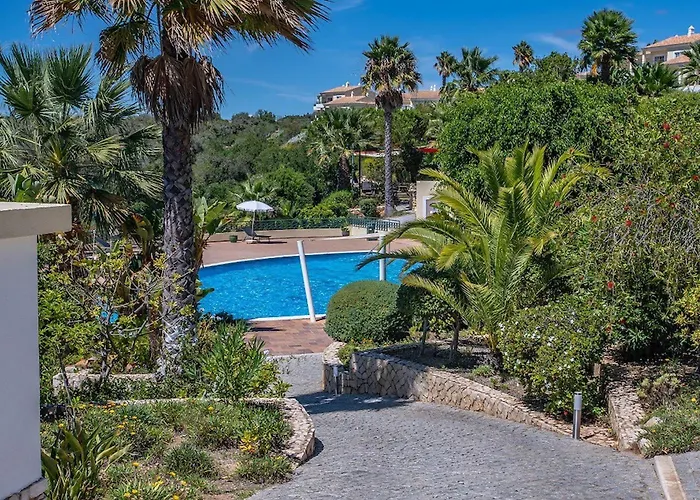 49 Presa Da Moura - Superbly 2 Bed Townhouse Semesterbostad *