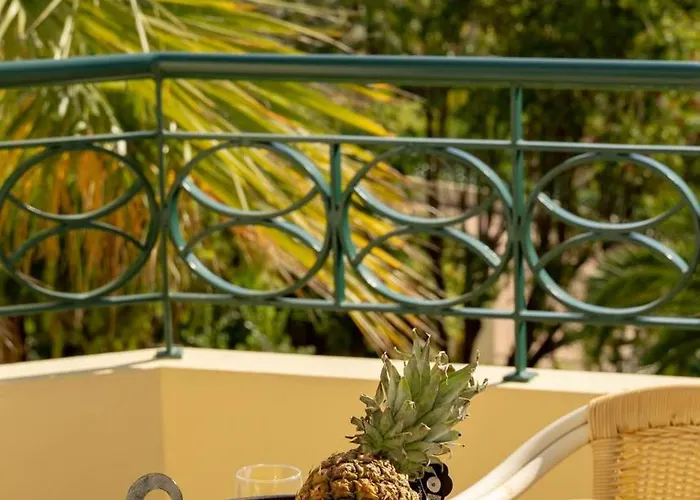 Semesterbostad 49 Presa Da Moura - Superbly 2 Bed Townhouse