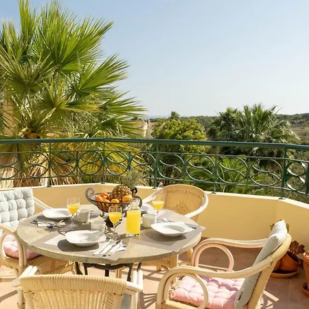 49 Presa Da Moura - Superbly 2 Bed Townhouse Карвоейру