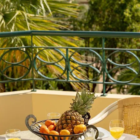 Дом отдыха 49 Presa Da Moura - Superbly 2 Bed Townhouse